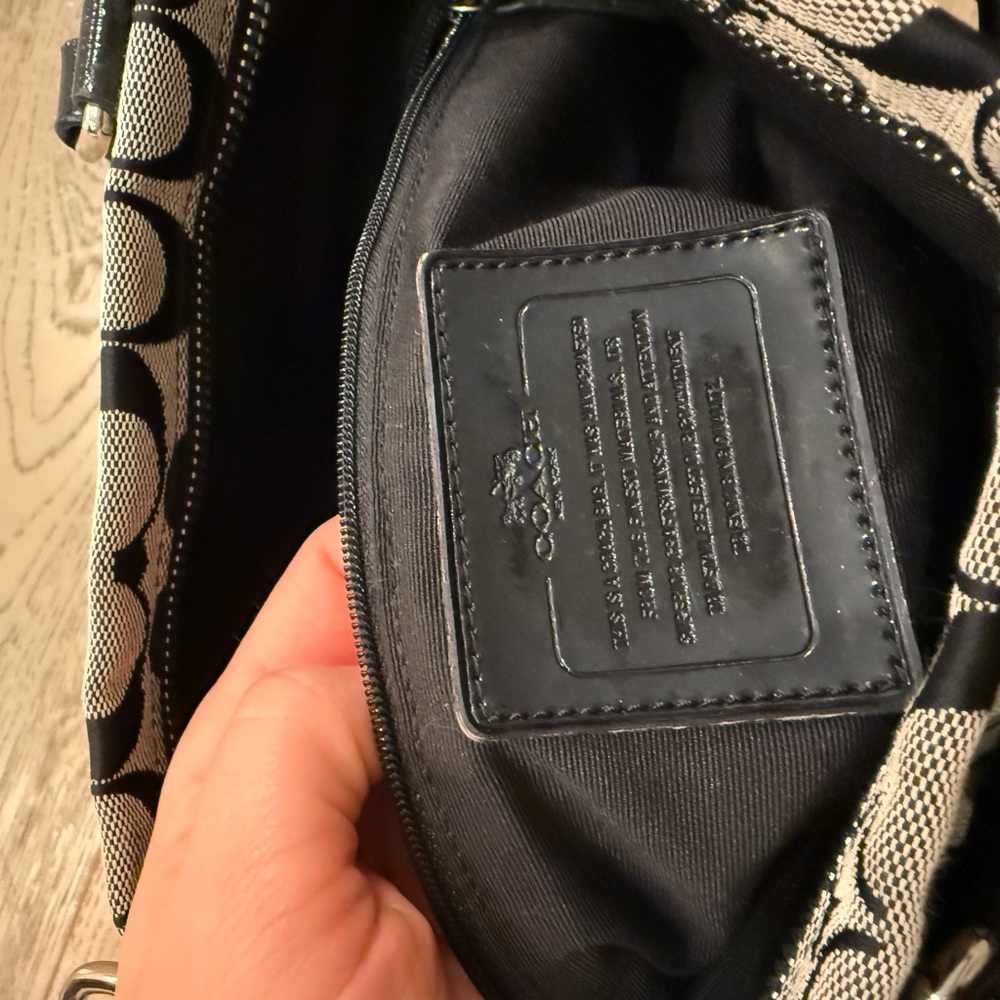 Coach Vintage Black and Grey Signature Tote Bag - authentic - Picture 5 of 9